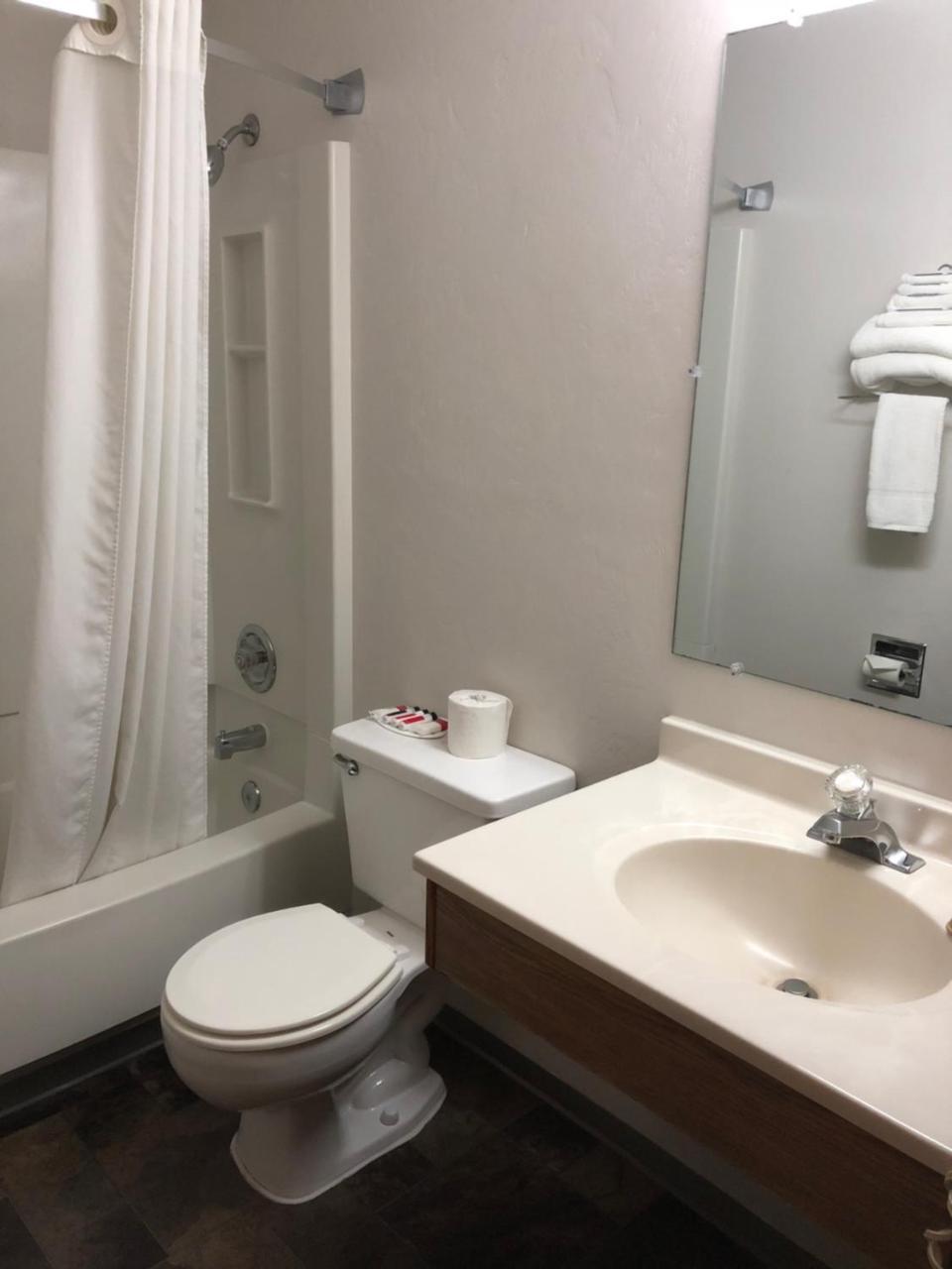 מלון Super 8 By Wyndham סאלם מראה חיצוני תמונה